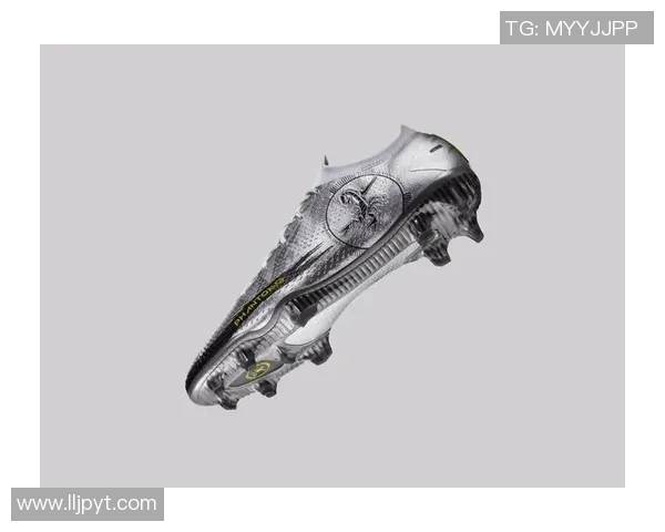 GT蝎斗足球鞋球星上脚实战表现解析与技术特色分析